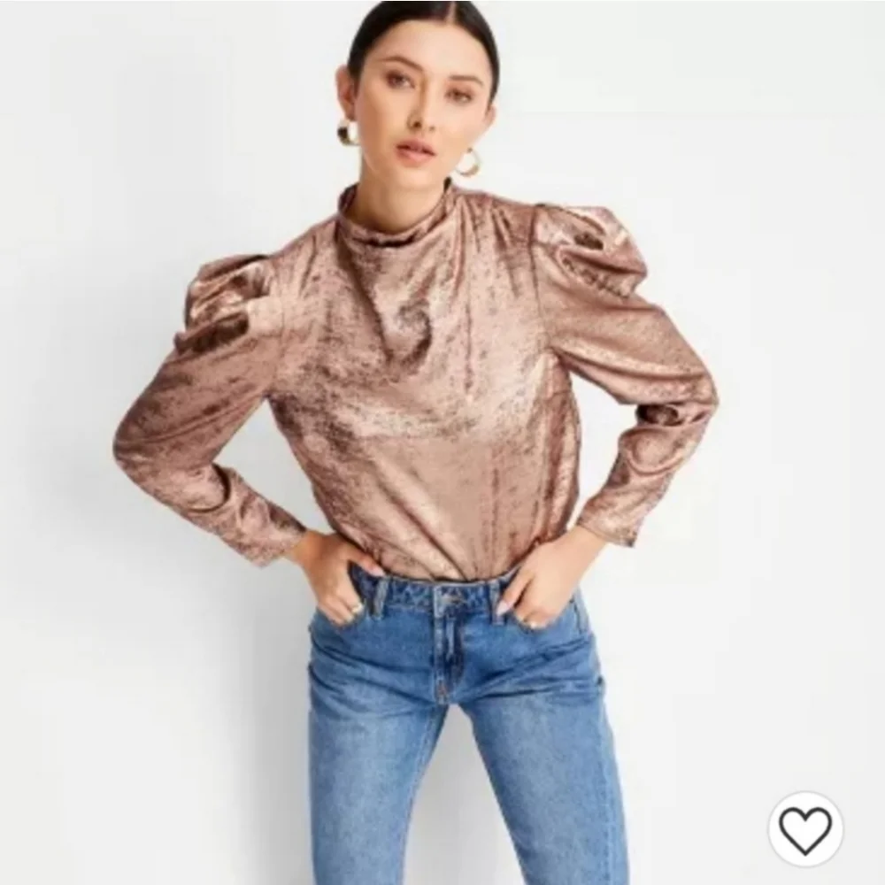 Kahlana barefield  brown puff shoulder mock neck metalic Bronze  blouse new